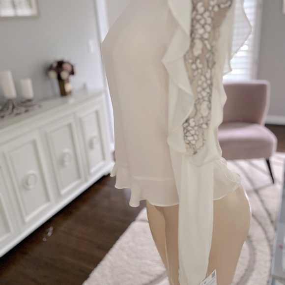Off white Zara blouse with lace detail - Picture 2 of 6